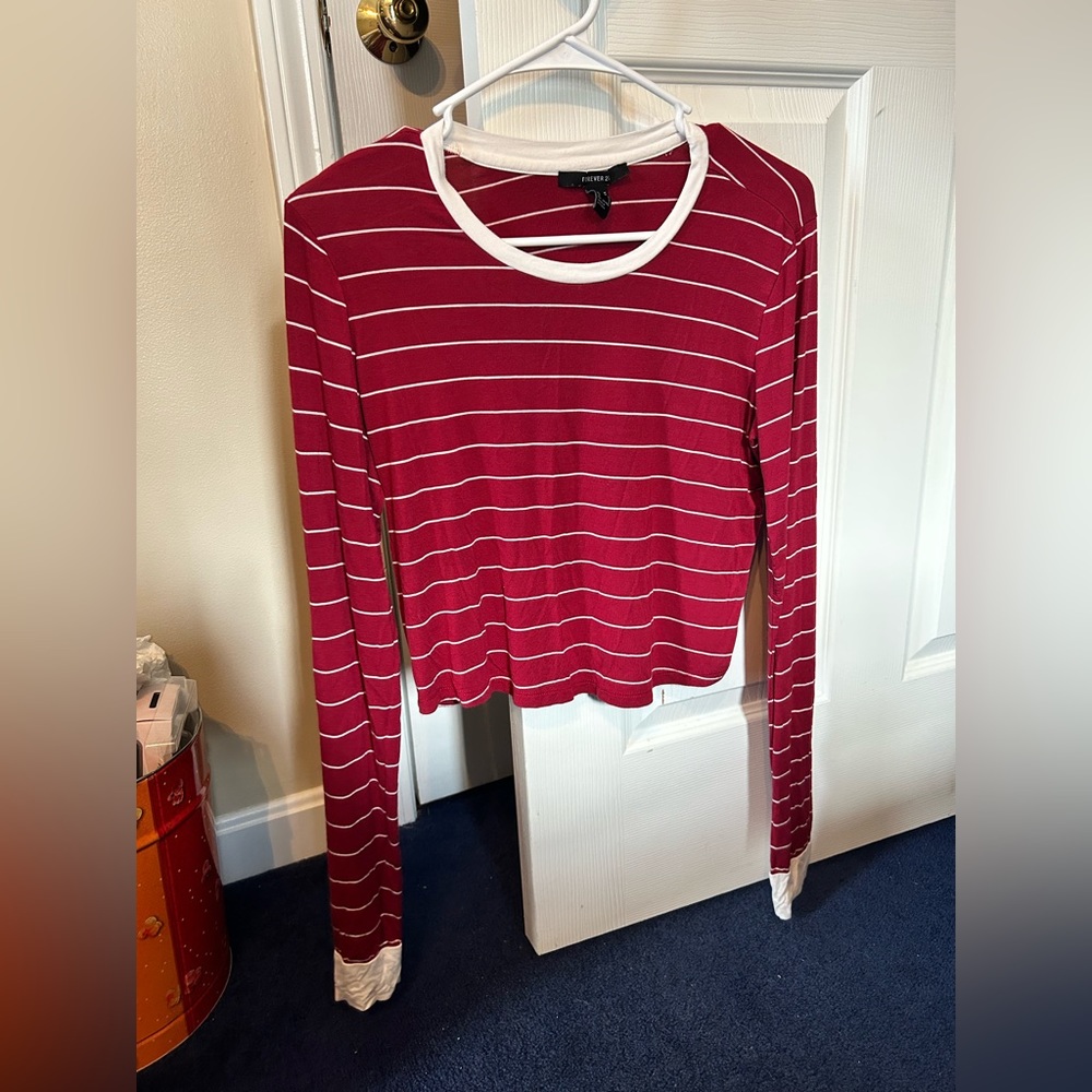 Cropped stripped shirt